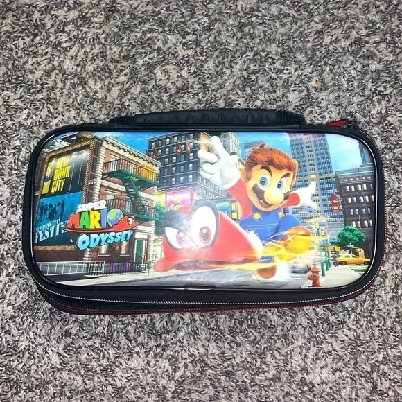 Official nintendo switch super mario case - Picture 1 of 3